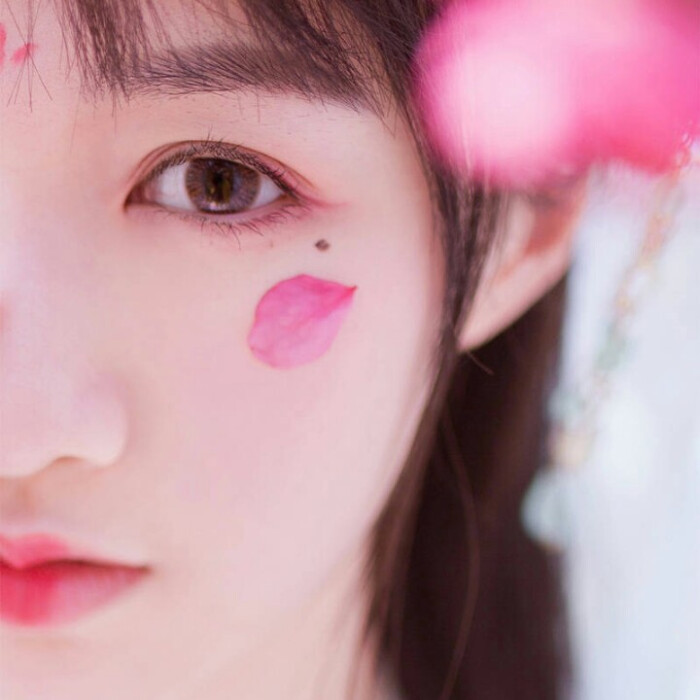 壁纸 女生头像 女头 小清新 虐心 唯美 高清 意境 古风 古风头像 自截