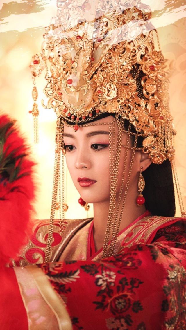 红衣美人 
