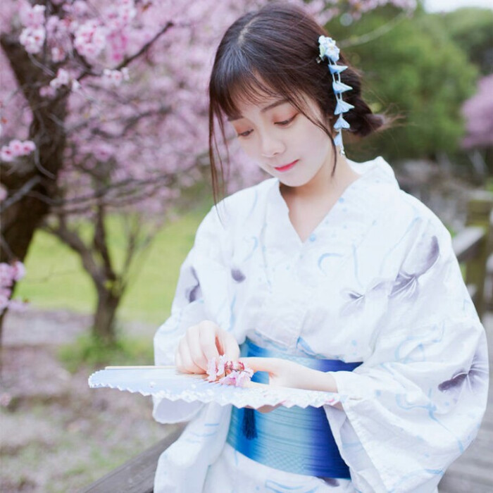 壁纸 女生头像 女头 小清新 虐心 唯美 高清 意境 古风 古风头像 和服