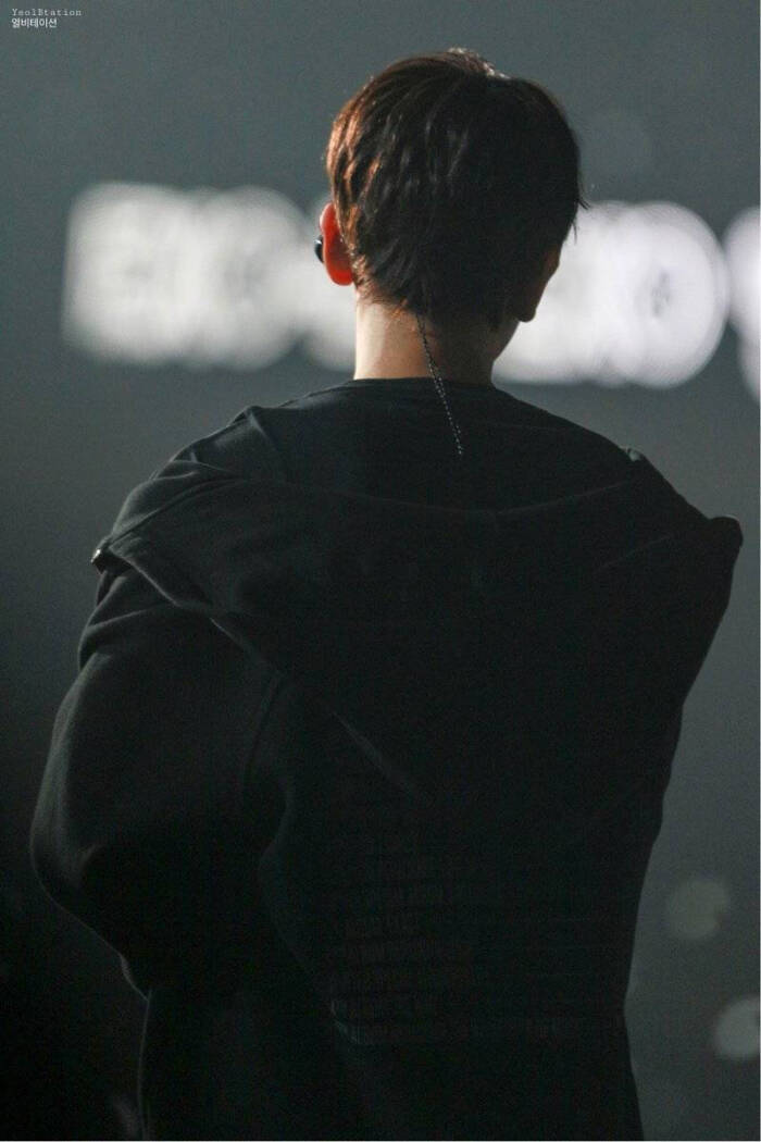 exo#边伯贤 baekhyun 壁纸b背景 无水印