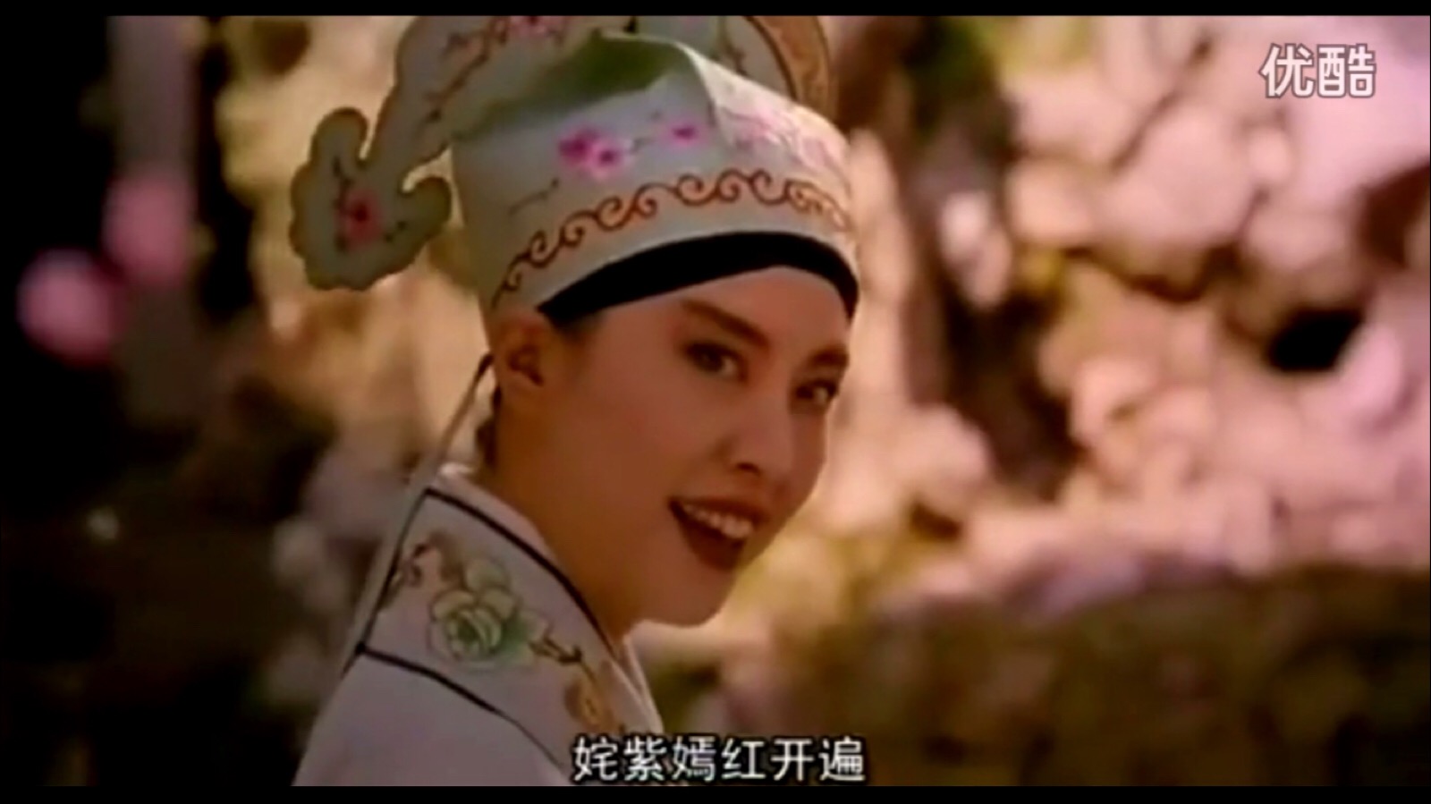 《游园惊梦》适合一帧一帧看的电影.宫泽理惠实在是太美了.