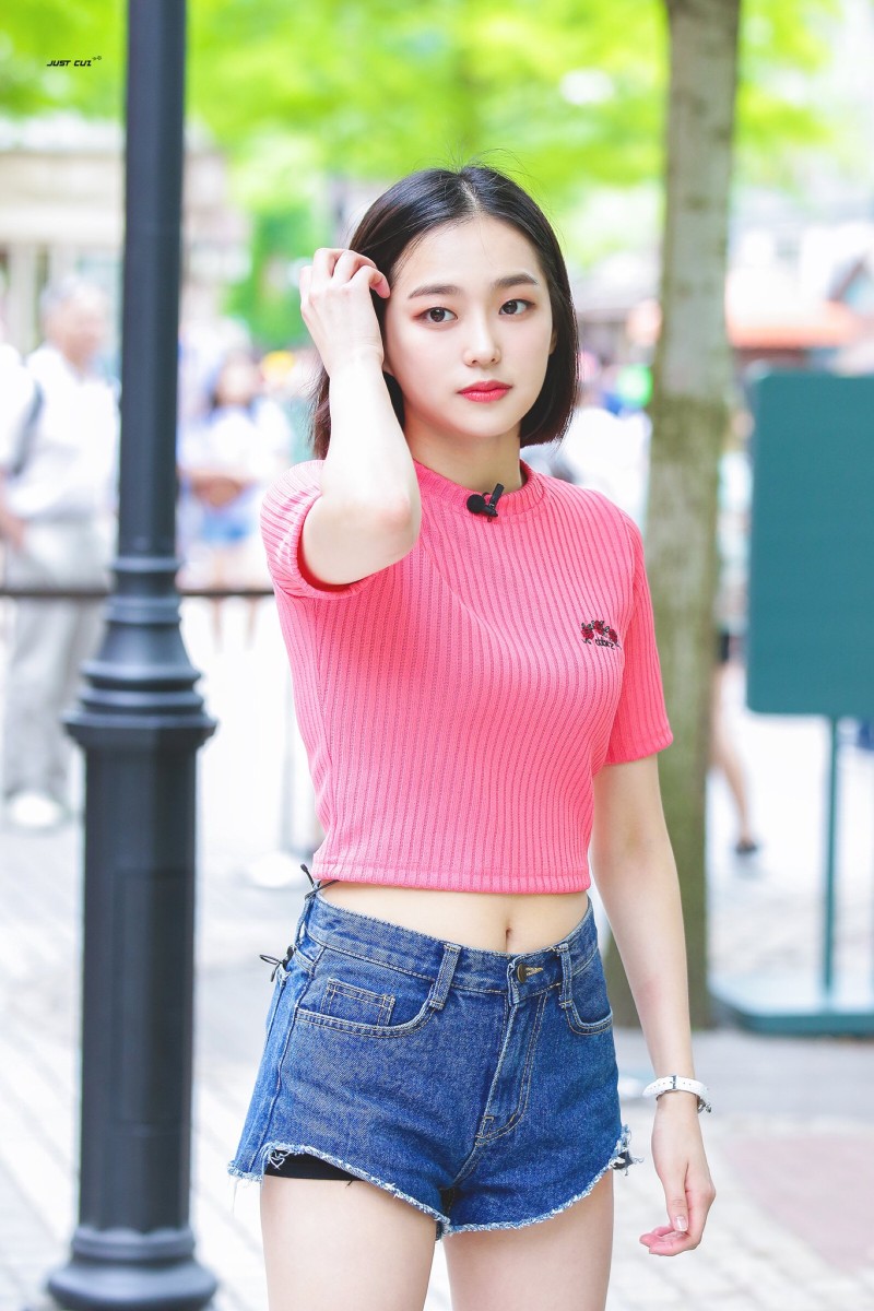 张睿恩 