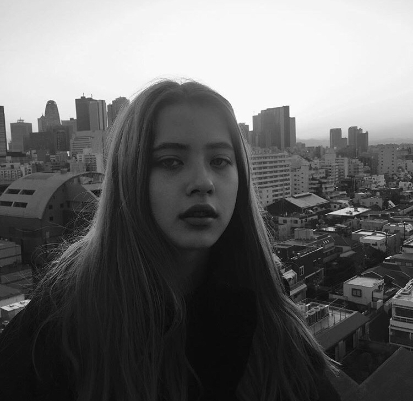 欧美头像女ins红人大部分来自ins自截黑白头像女