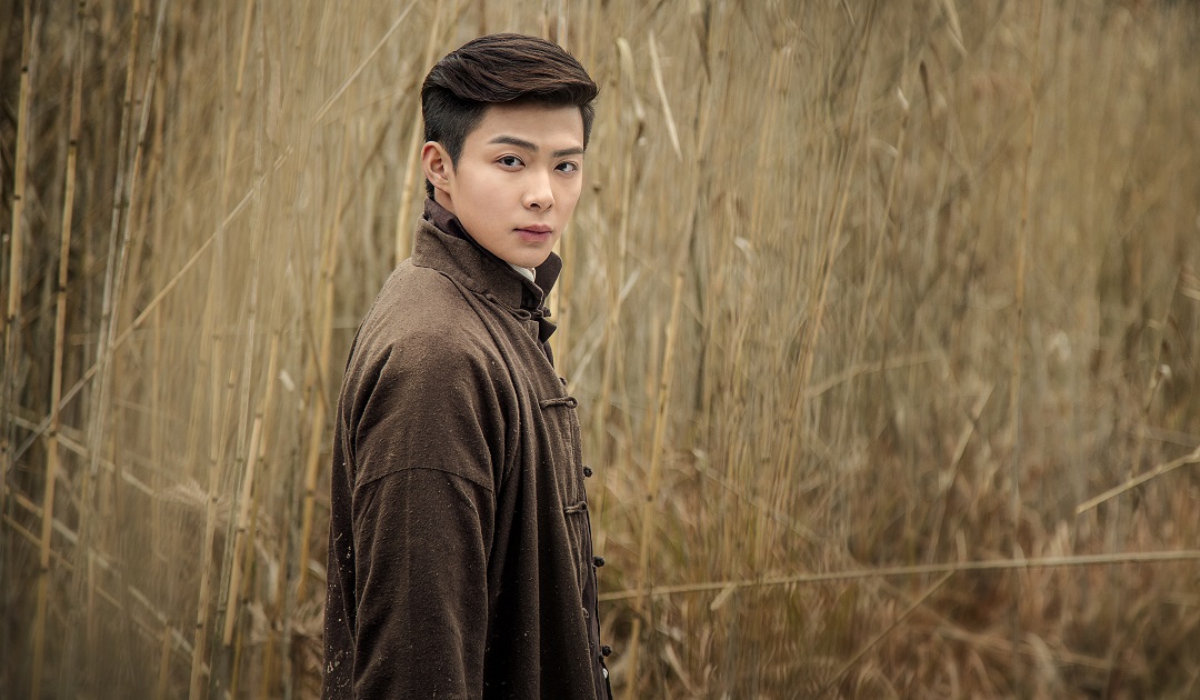 张铭恩 oh my love,reaching for a love that seems so far