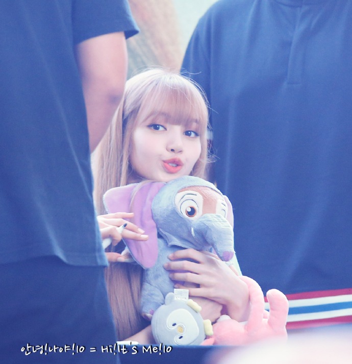 180708 汝矣岛ifc mall签售会lisa