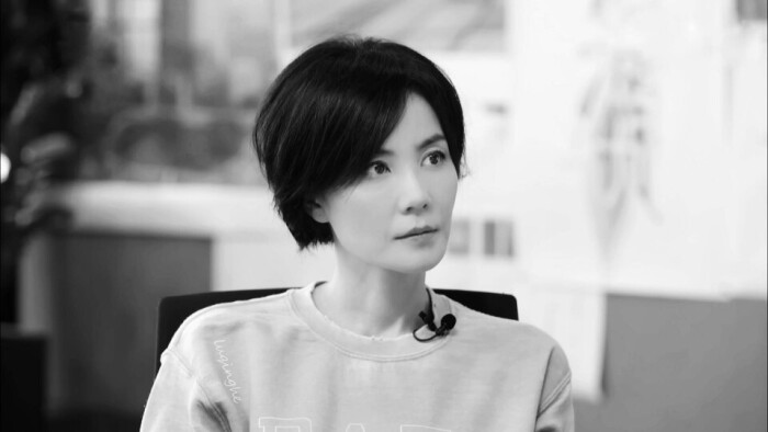 王菲