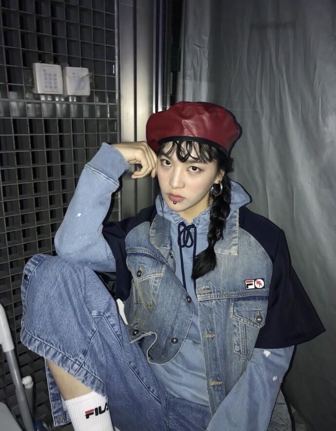 酷女孩微博:干鱼儿儿