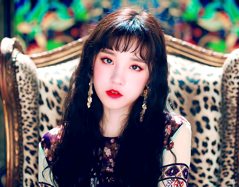 (g)i-dle 宋雨琦