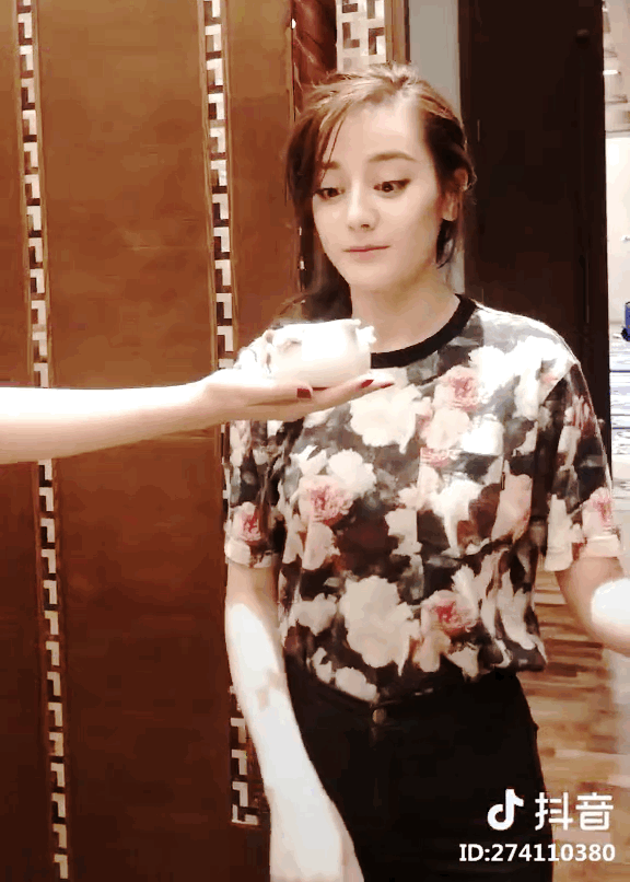 迪丽热巴