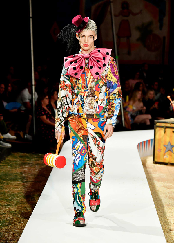 意大利时尚品牌 moschino 2019 春夏男装及早春女装秀 本季创意总监