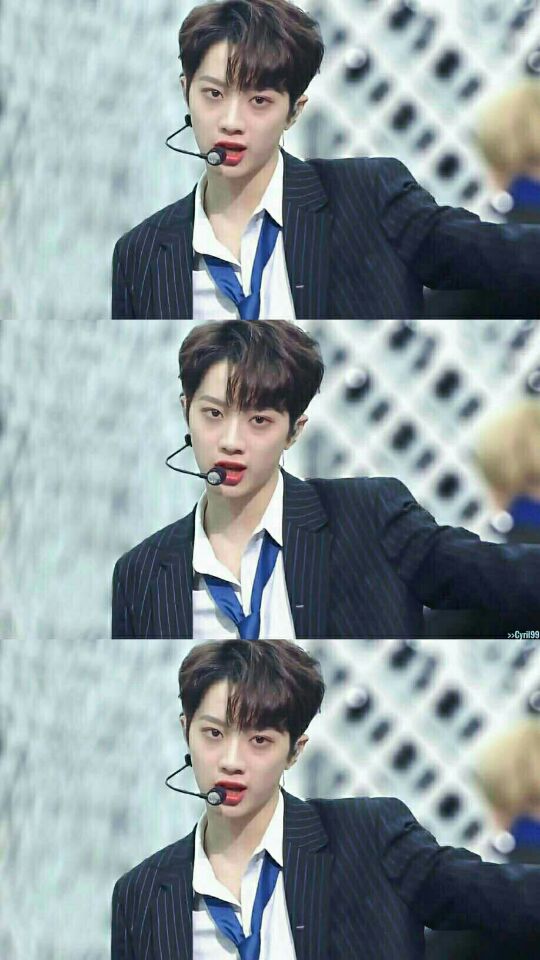 wannaone 赖冠霖 壁纸.