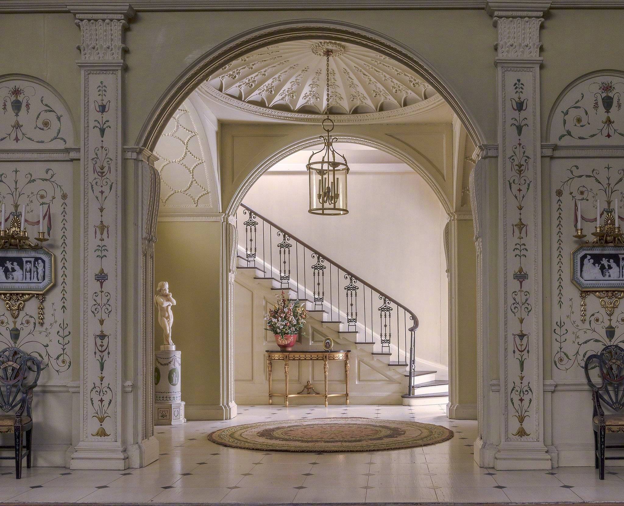 rooms,这些作品展现了不同时代,不同国家的各种室内装饰风格,每个房间