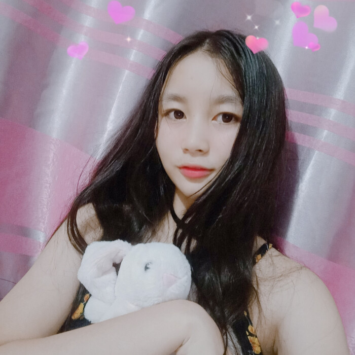 大晚上不睡觉,竟然自拍,还上传自己的照片呵呵女人……┐(07-")┌