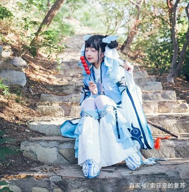 《剑网3》咩萝cos cn:陆离