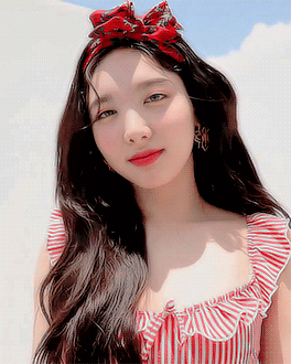 林娜琏nayeon.抱图看简介.
