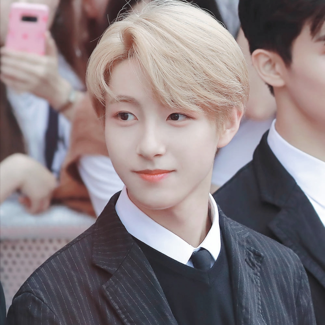 黄仁俊神仙弟弟(˙ω˙)