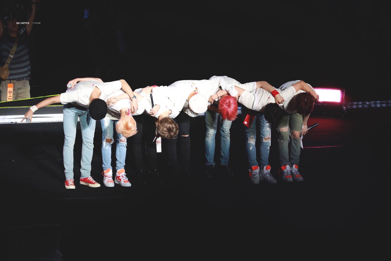 bts love yourself 一起走花路吧