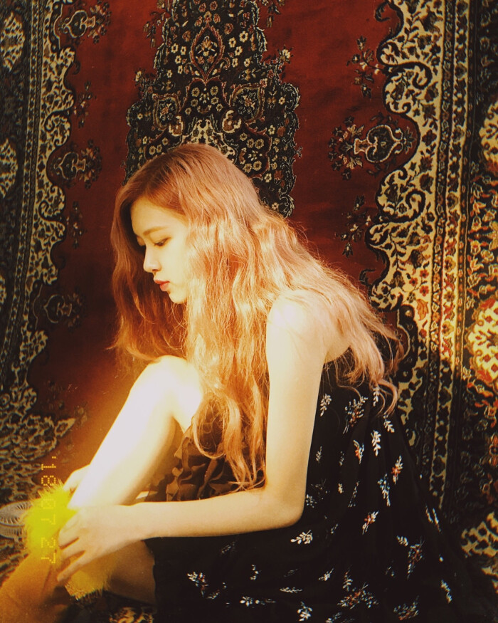 blackpink 朴彩英rosé