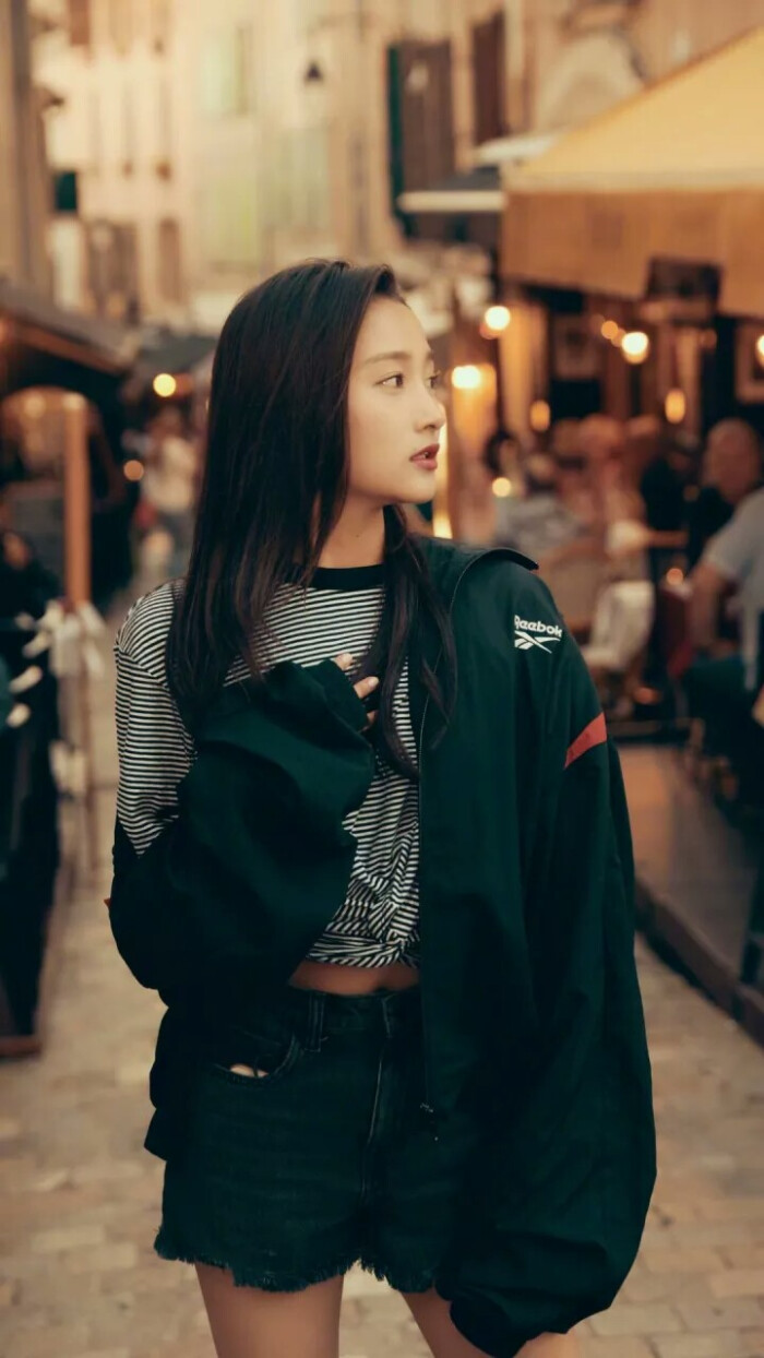 关晓彤 