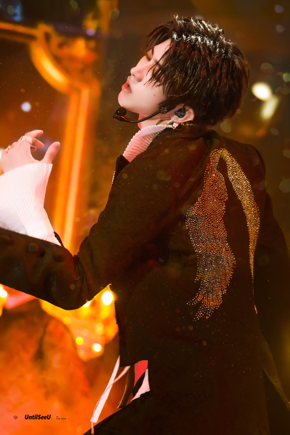 cr: untilseeu_蔡徐坤