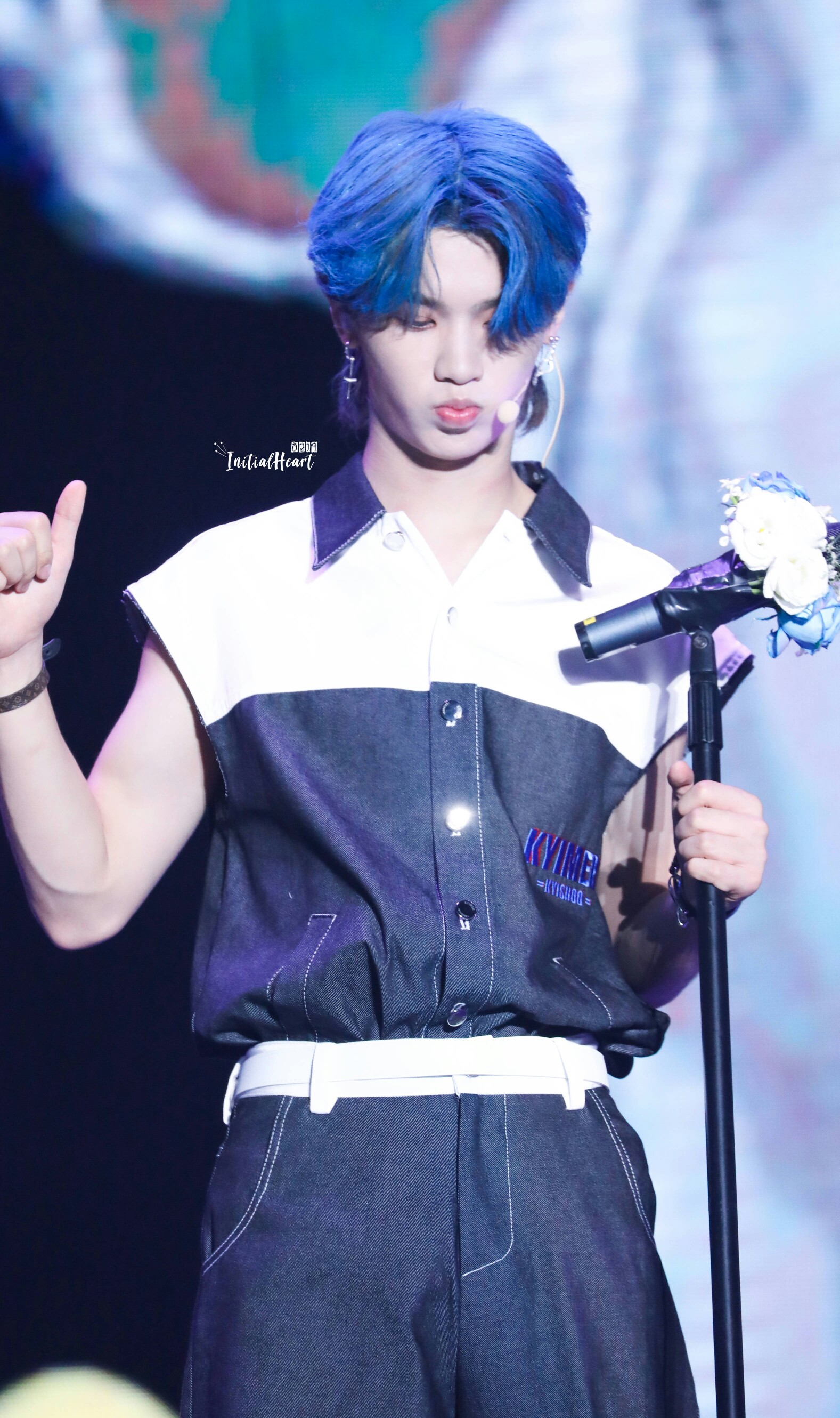 Justin黄明昊可爱,justin黄明昊动漫 justin黄明昊 【180811 nex7深圳站】