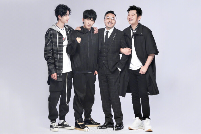 天天向上#【"天"降福利】#天天兄弟