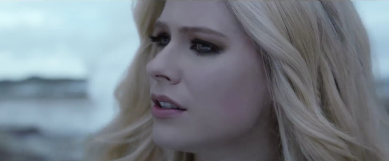 head above water——avril lavigne