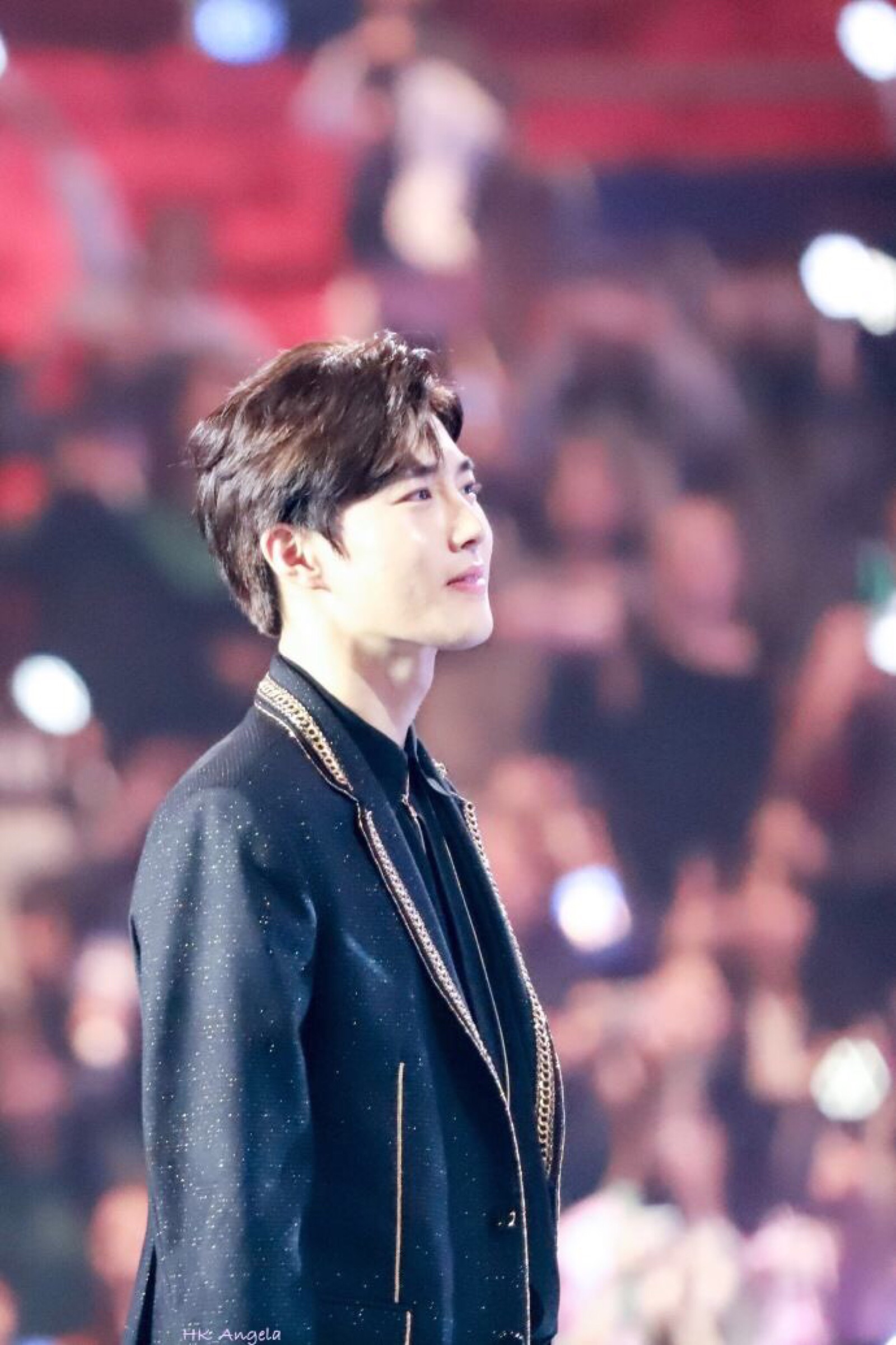 exo 金俊勉 suho