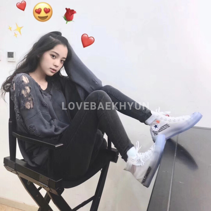 欧阳娜娜也是帆布鞋的忠实粉丝