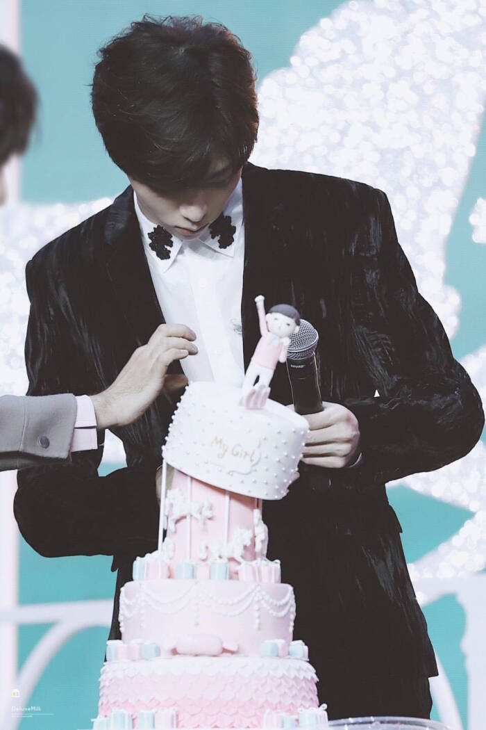 陈立农十八岁生日快乐| cr.deluxemilk_1003