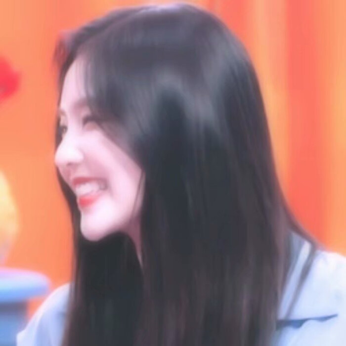 女星滤镜头像_裴珠泫