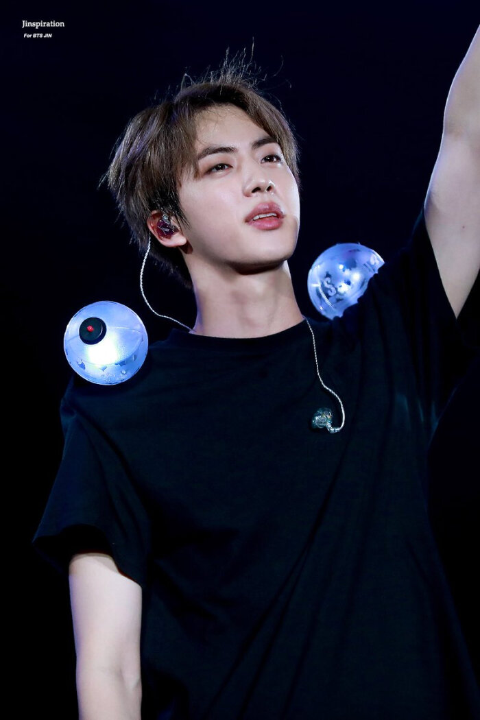 jin 金硕珍 bts 防弹少年团 bts world tour'love yourself'演唱会