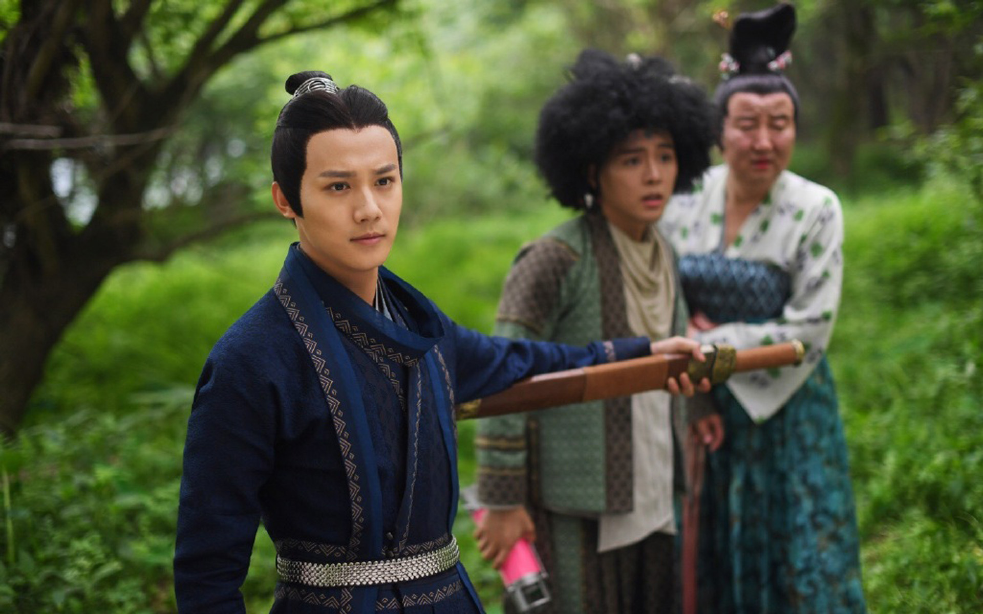由安悦溪,郑业成主演的软科幻古装穿越网剧《颤抖吧阿部2》又名