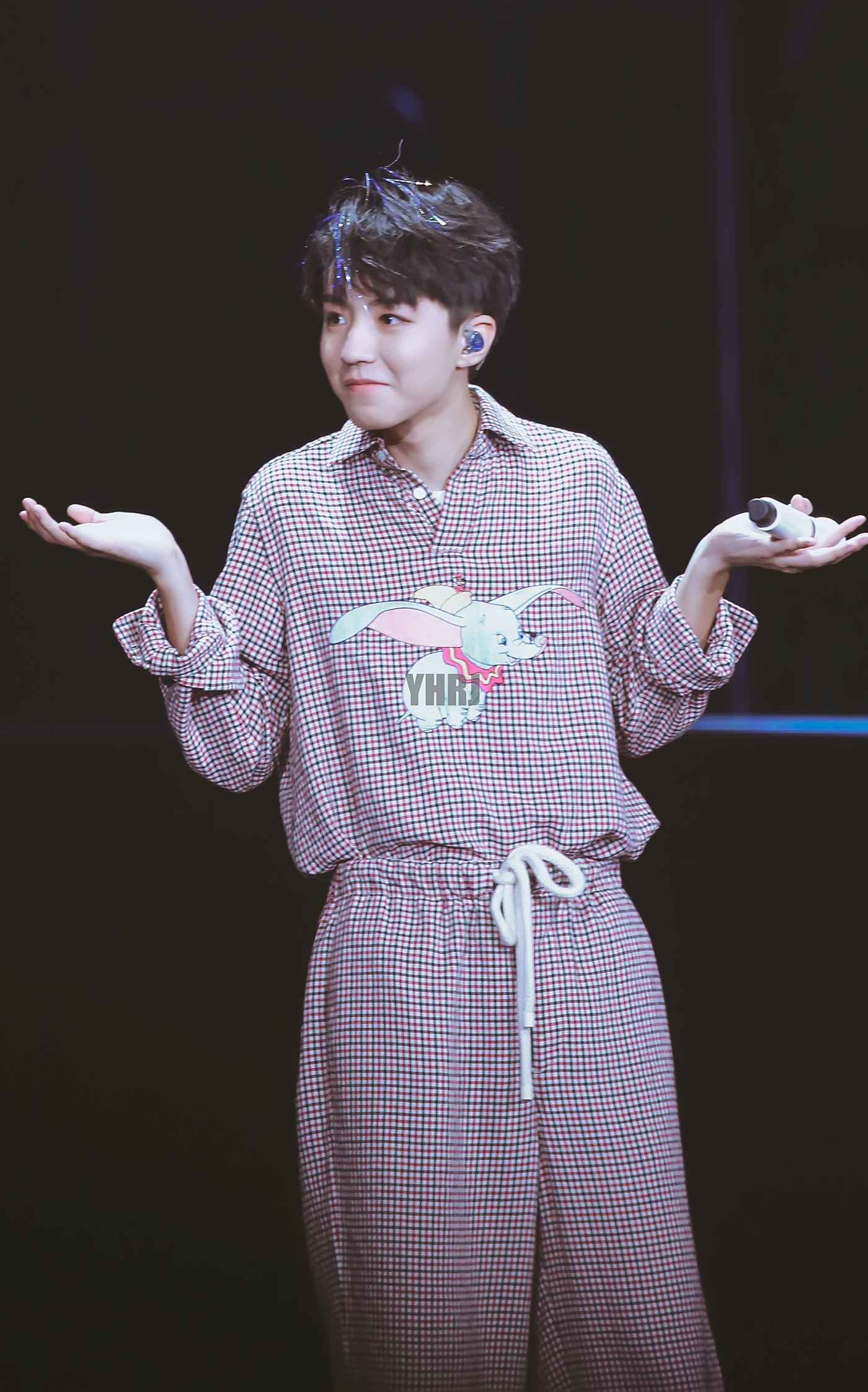 09.22 王俊凯19岁-此刻之外-生日会×cr:logo