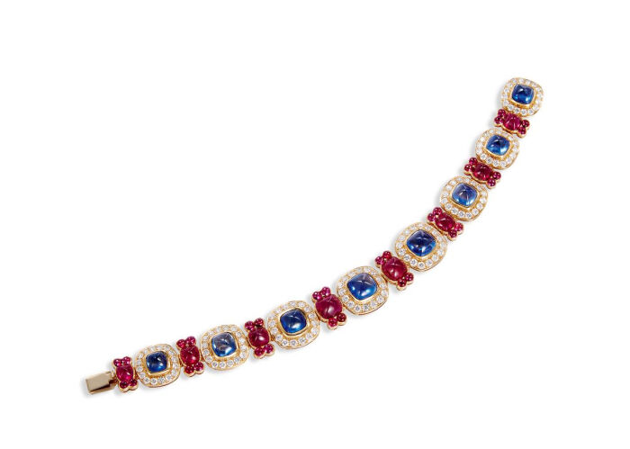 宝格丽(bulgari)设计,彩色宝石手链,14k黄金镶嵌糖果切割蓝宝石,配镶