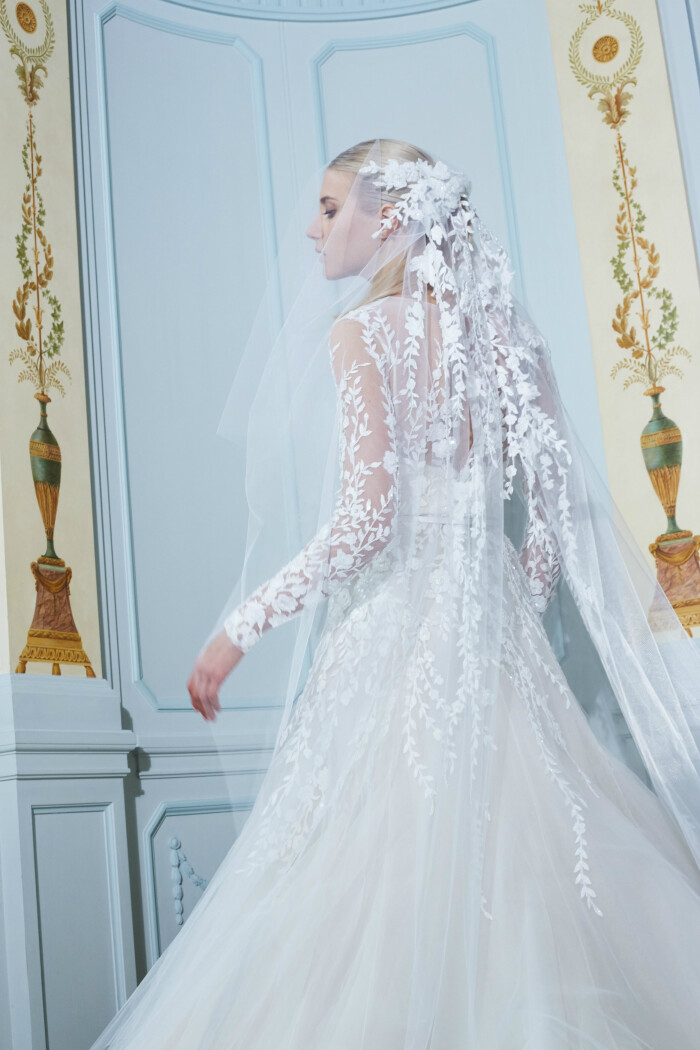 elie saab(艾莉·萨博)2019秋冬婚纱系列