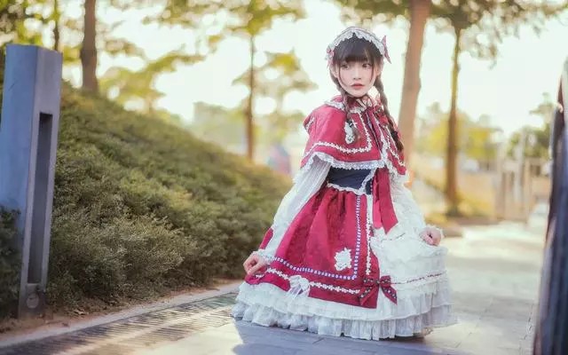 出镜:小魔女宵鱼鱼