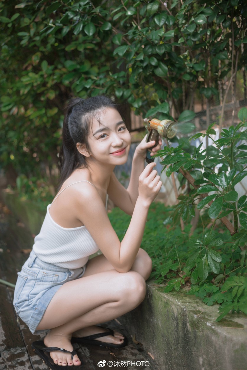 可爱不是长久之计可爱你是长久之计出镜:@怼天队地美少女摄影:@沐然