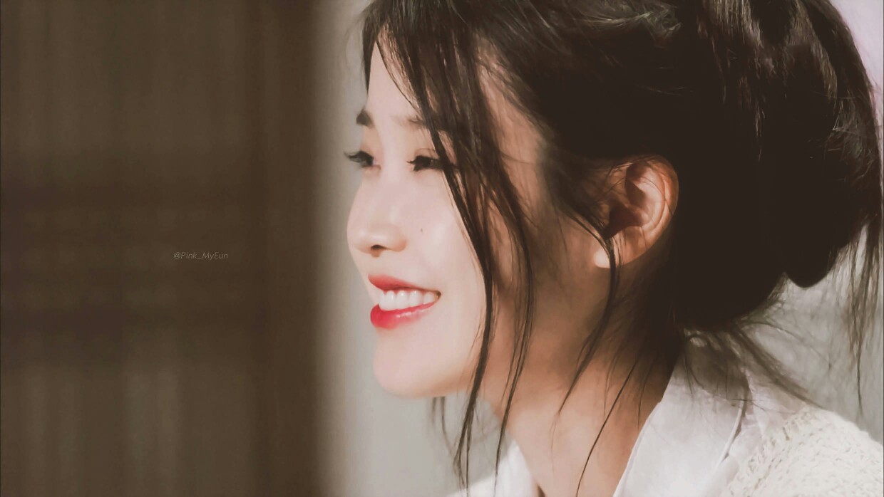 李知恩iu cr:pink_myeun