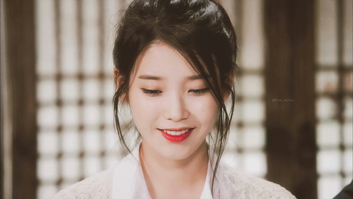 李知恩iu cr:pink_myeun
