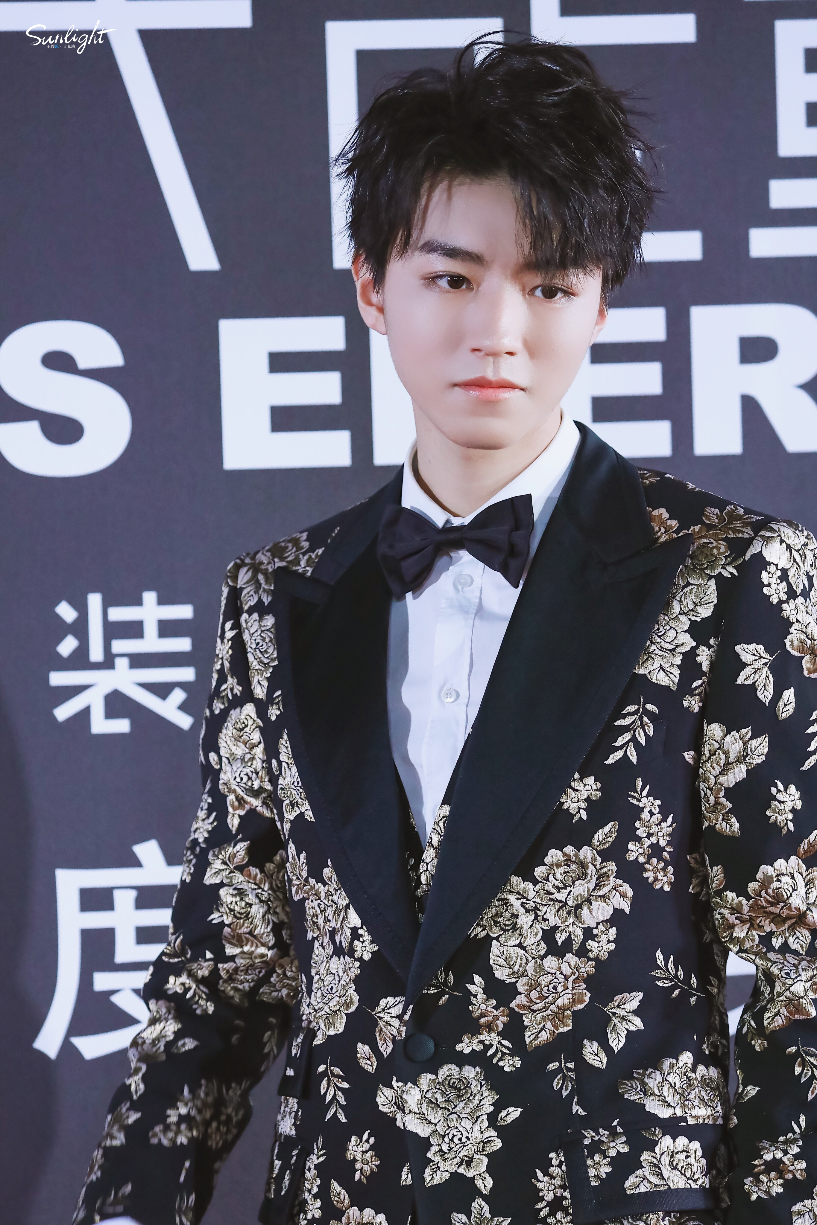 王俊凯2018年"时装之夜"年度盛典 cr.logo