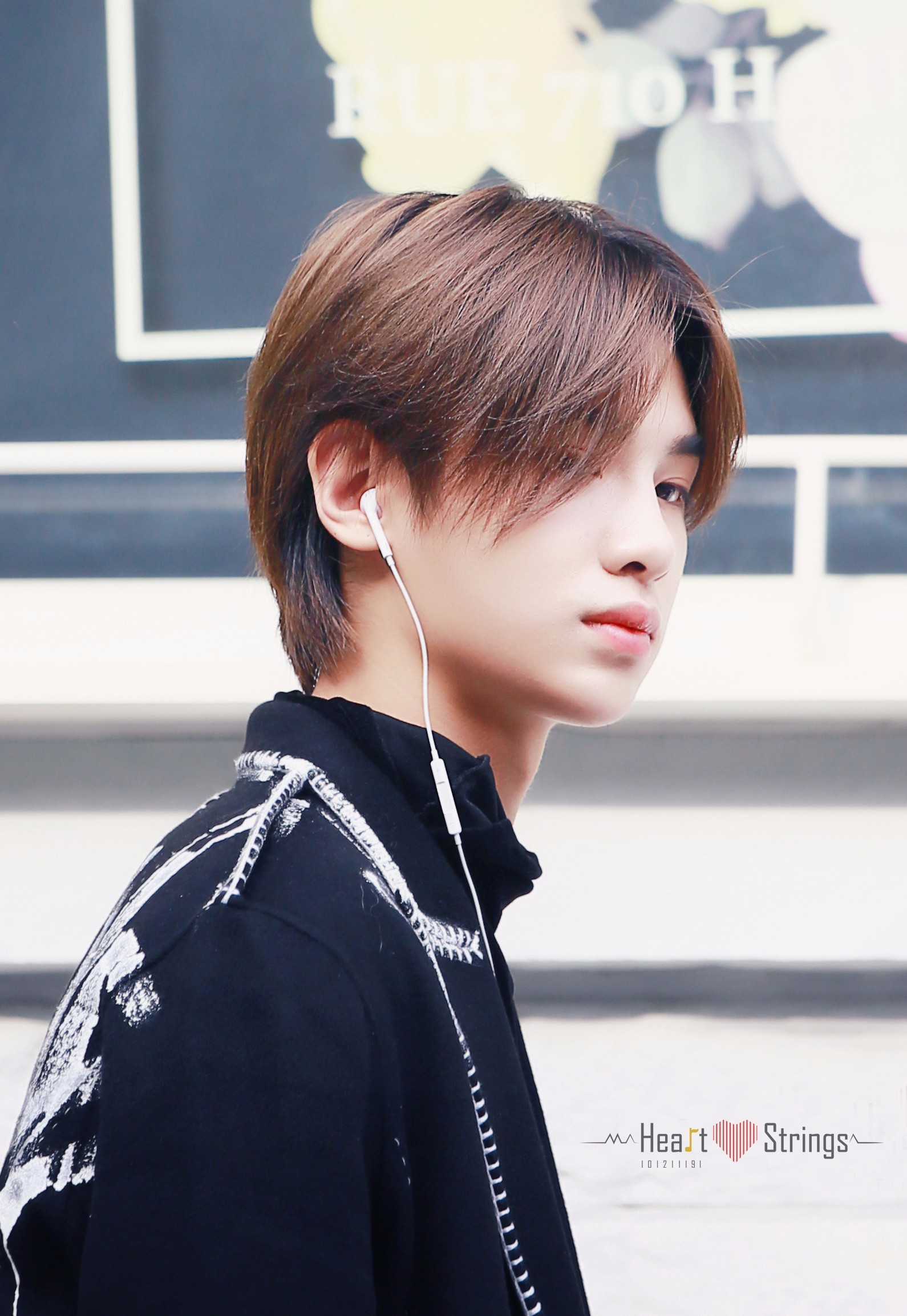 justin黄明昊