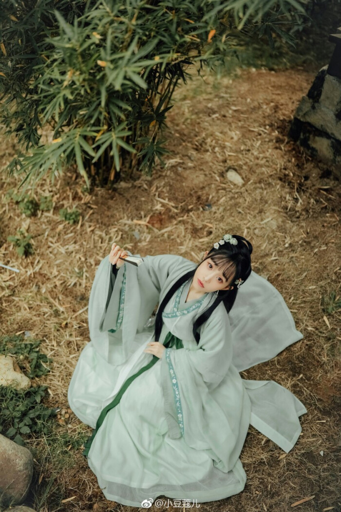 十三余小豆蔻儿