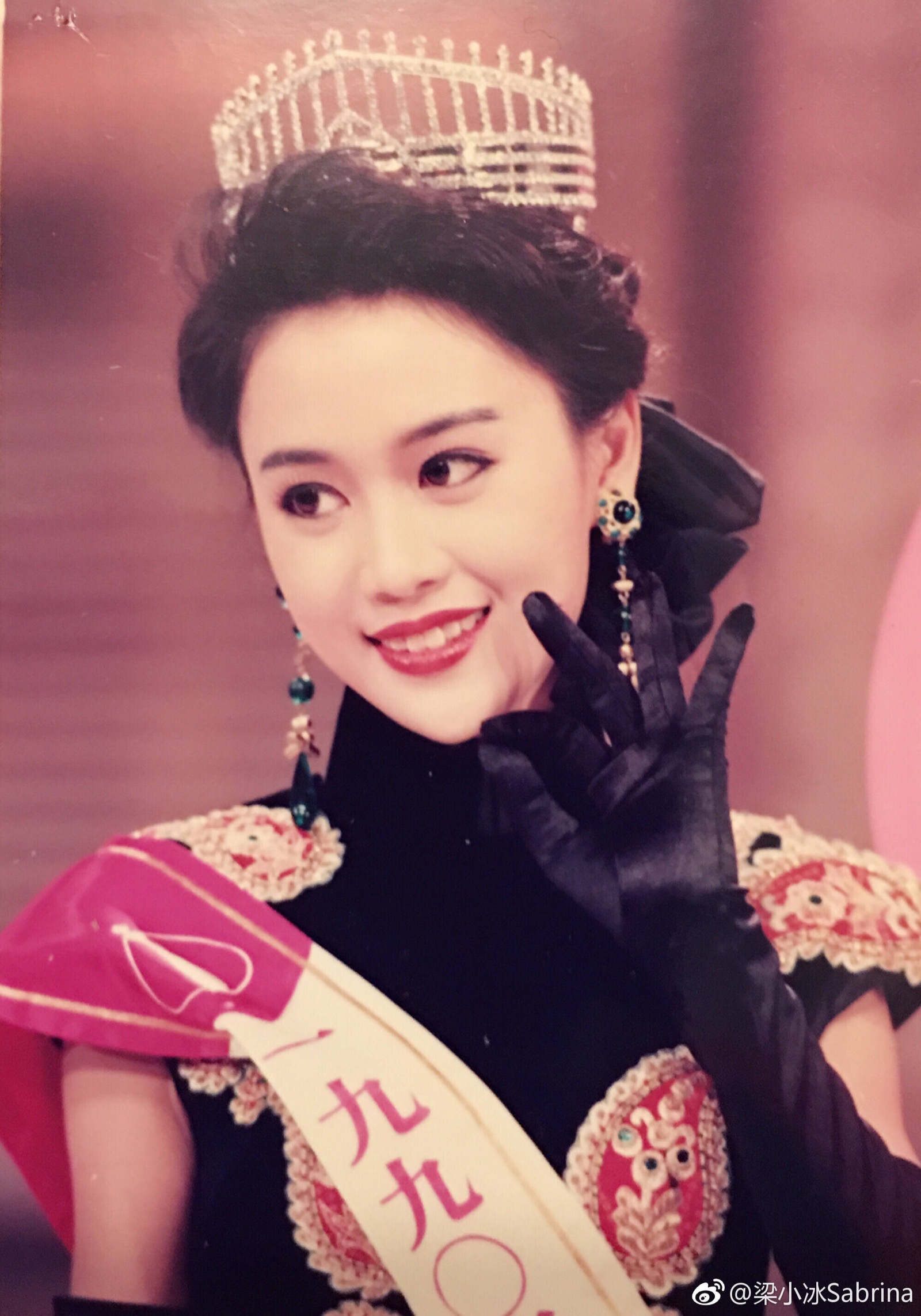 梁小冰,古装皇后