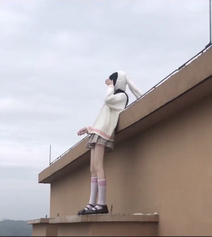 女生注明:黑帮老大美二传她少女给我叫打电话图片