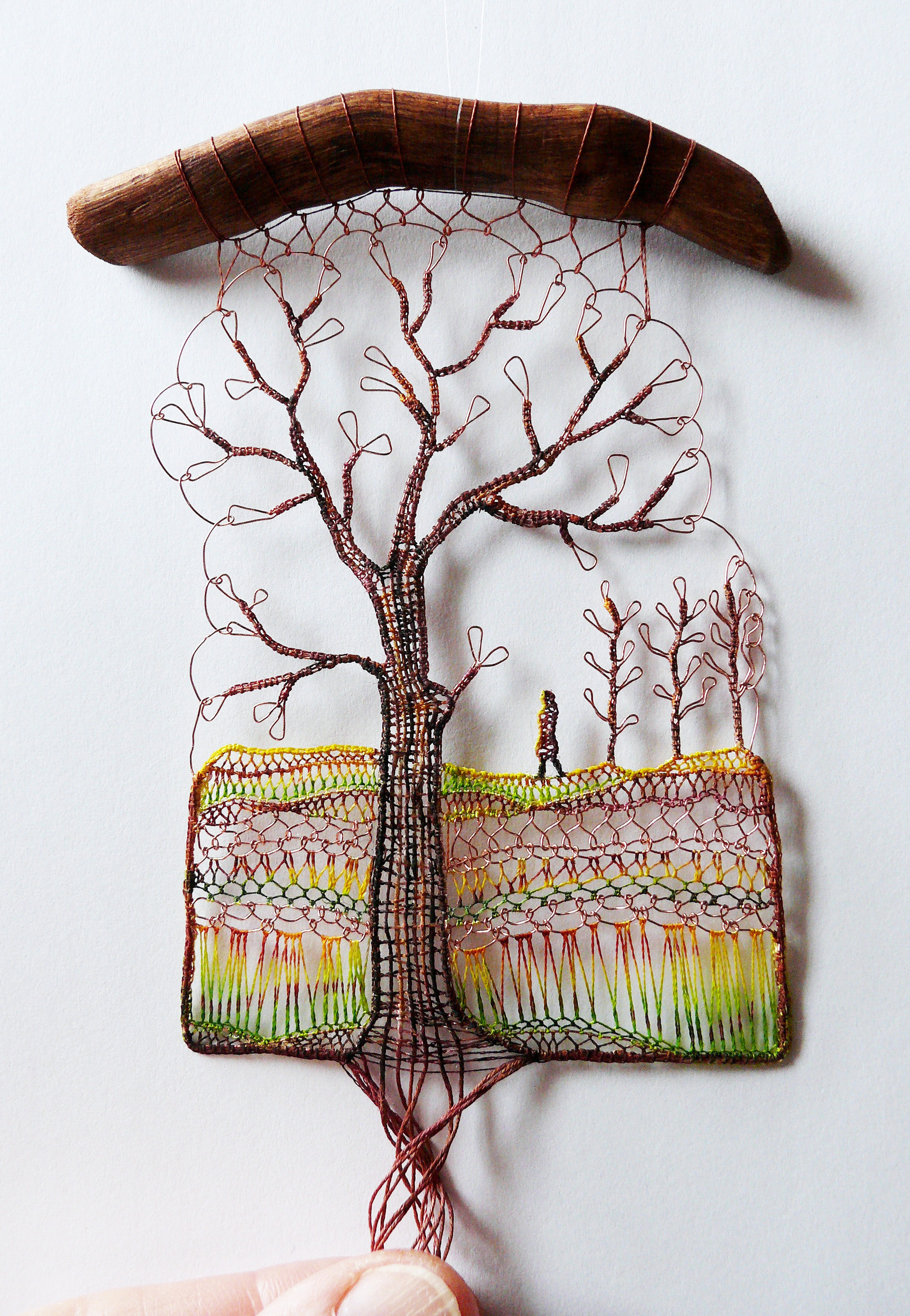 匈牙利纤维艺术家09gnesherczeg制作的彩色蕾丝