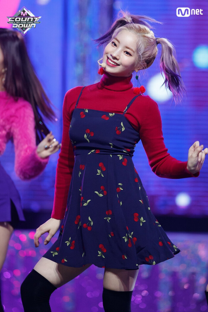 twice yes or yes mcd打歌服