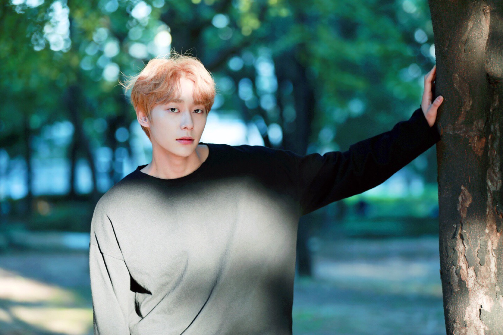 181109 乐华韩国naver更新#uniq金圣柱#uniq李汶翰 相关一则(17