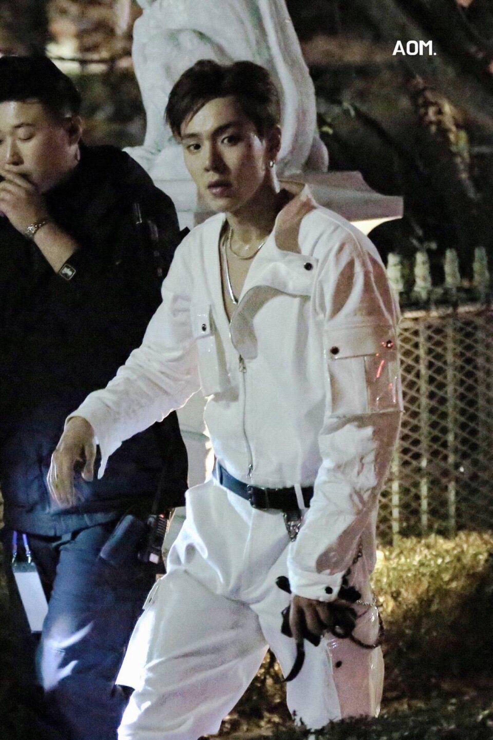 孙贤佑.