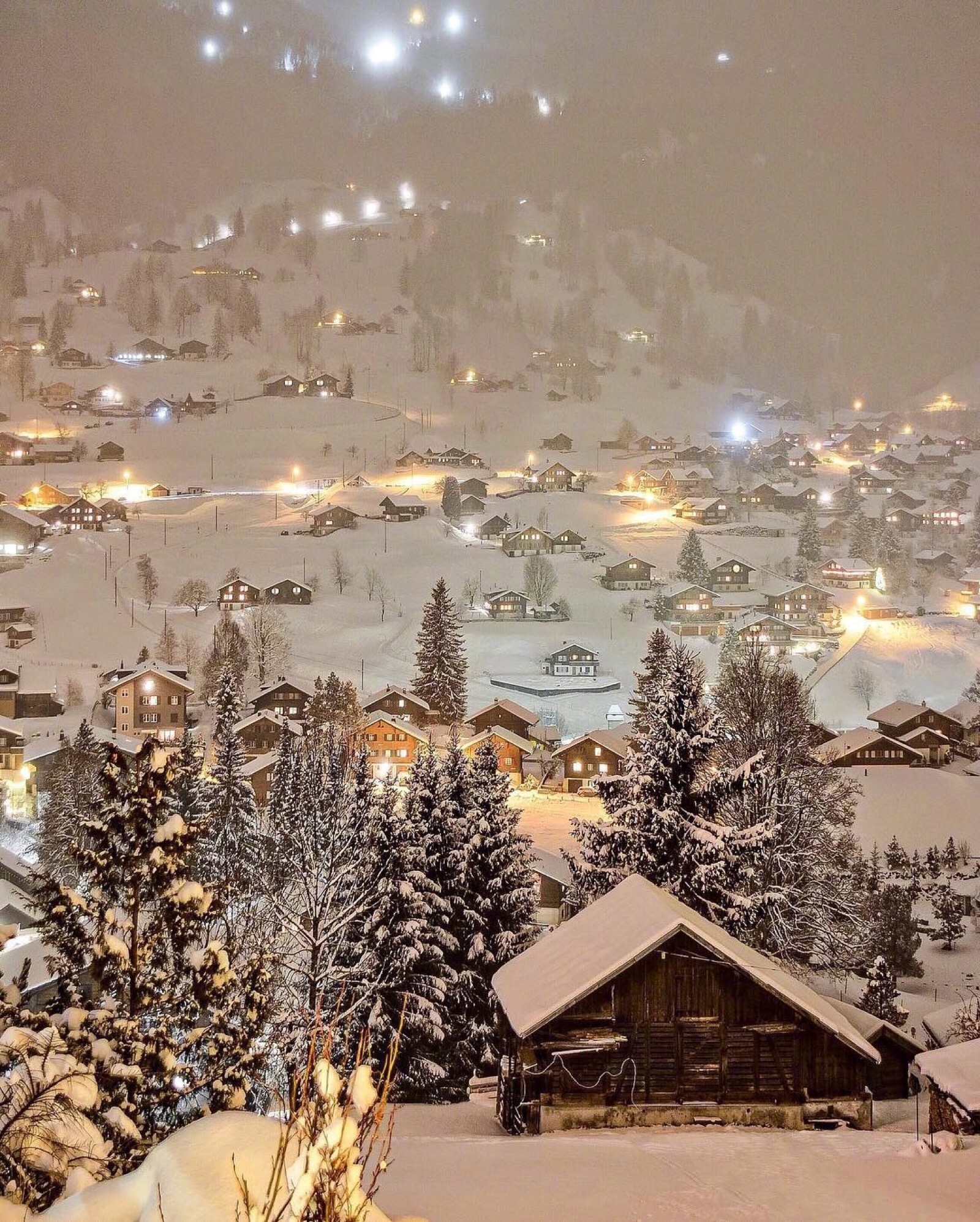 雪夜里的小村庄